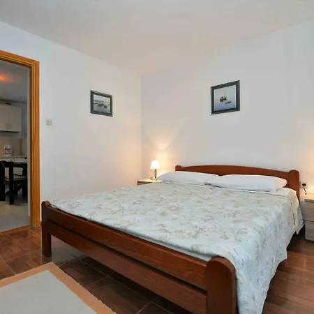 Διαμέρισμα Miracle